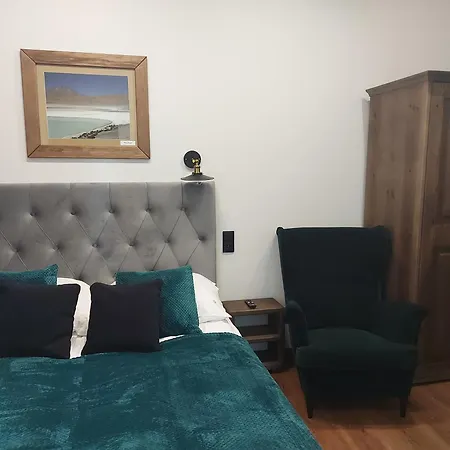 4 Strony Swiata Pokoje I Apartamenty Dzwirzyno Exterior photo